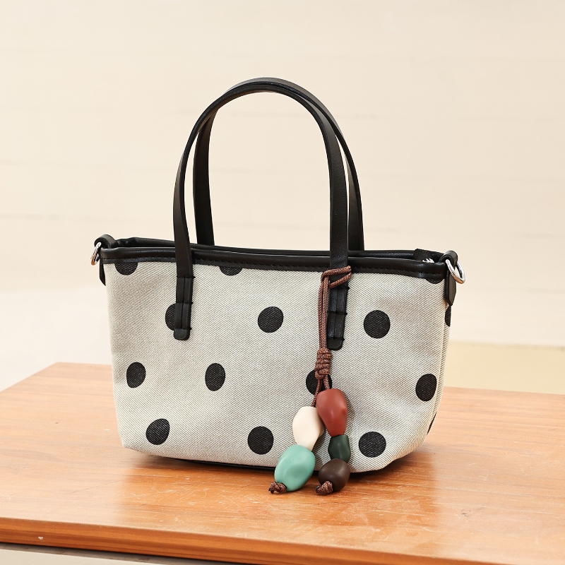 Interior Design Trends 2026 - Bolso de Mano Pequeño de Lona