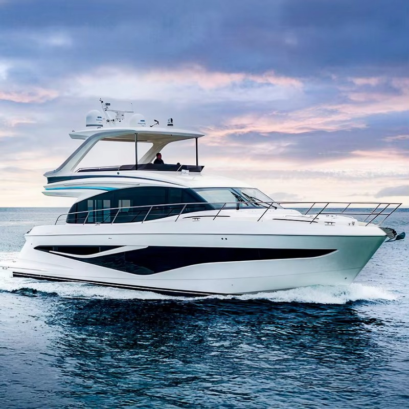 Yate a Motor de Lujo Personali - Interior Design Deck reseña y precio